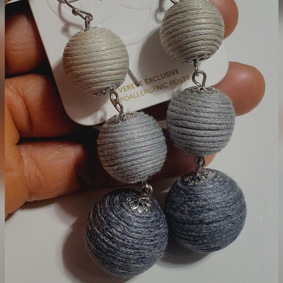 Colorful Triple Thread Ball Dangle Drop Earrings for Women Boho Multiple Ball.🌴 - Picture 3 of 6